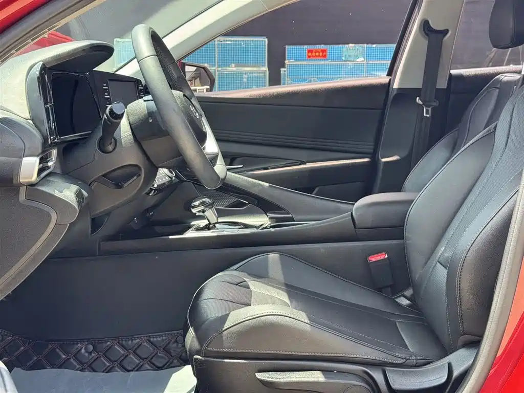 Elantra 1.5 L CVT GLX Elite
