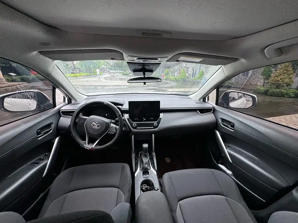 Frontlander 2.0 L CVT Leading