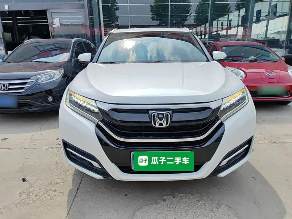 Honda UR-V 370 TURBO 4 WD Premium CN-V