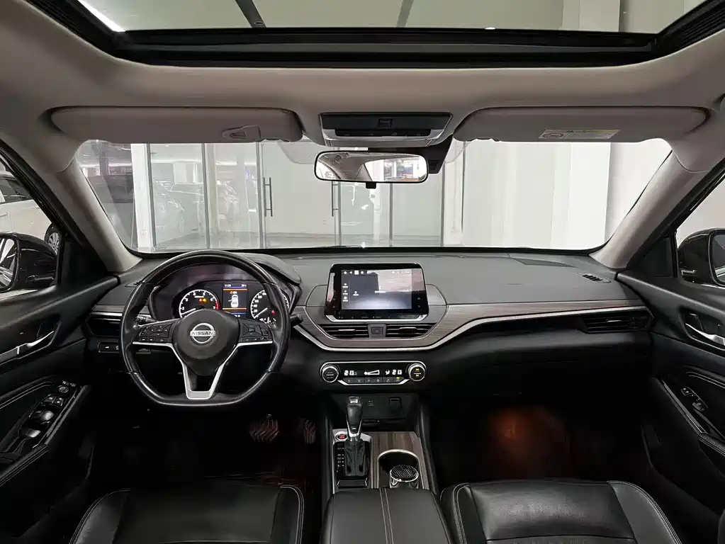 Teana Facelift 2.0 L XL Comfort