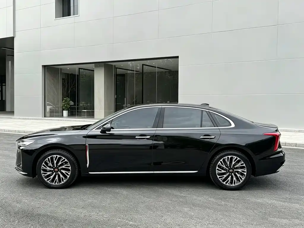 Hongqi H5 1.5 T DCT Connected Flagship Joy