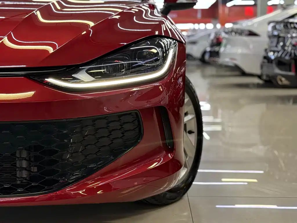 Lamando Lamando L 280 TSI DSG Dazzle Hot