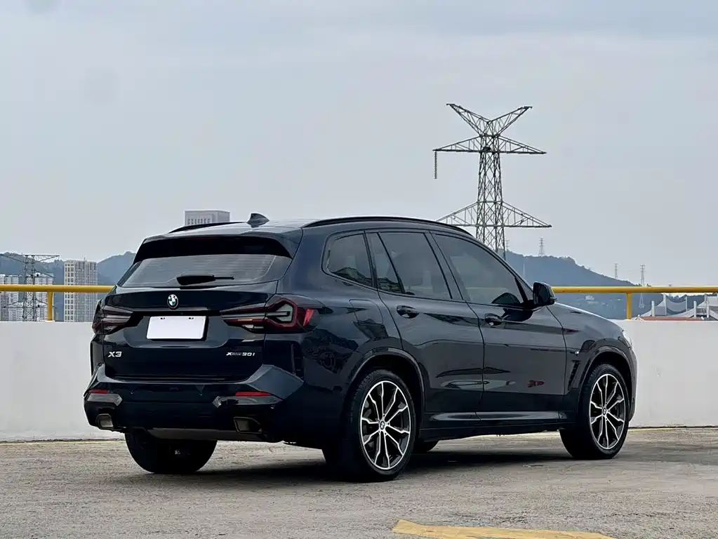 BMW X3 xDrive30 i Leading M Night Package