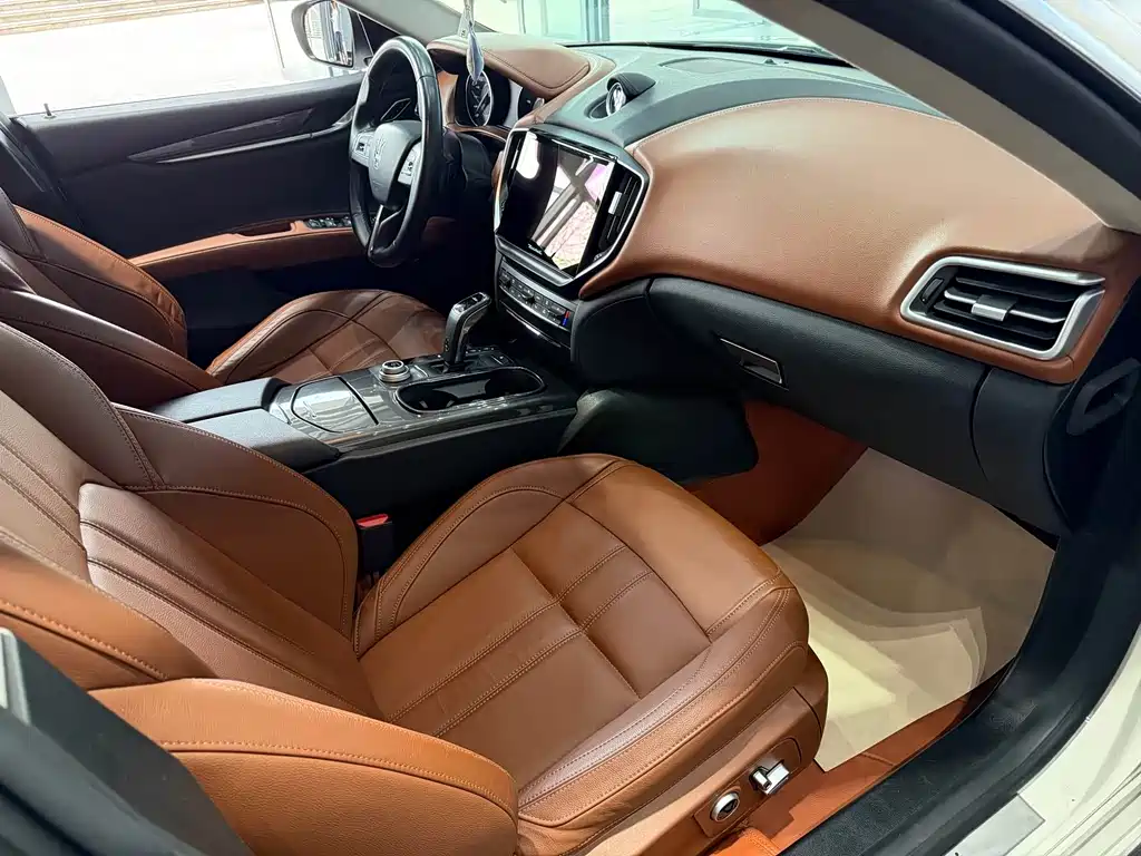 Ghibli Ghibli 2021款 3.0 T GranSport