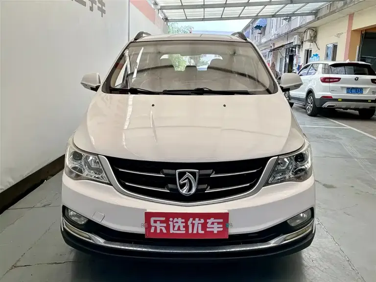 Baojun 730 1.5 L Manual Value 7-seat CN-V
