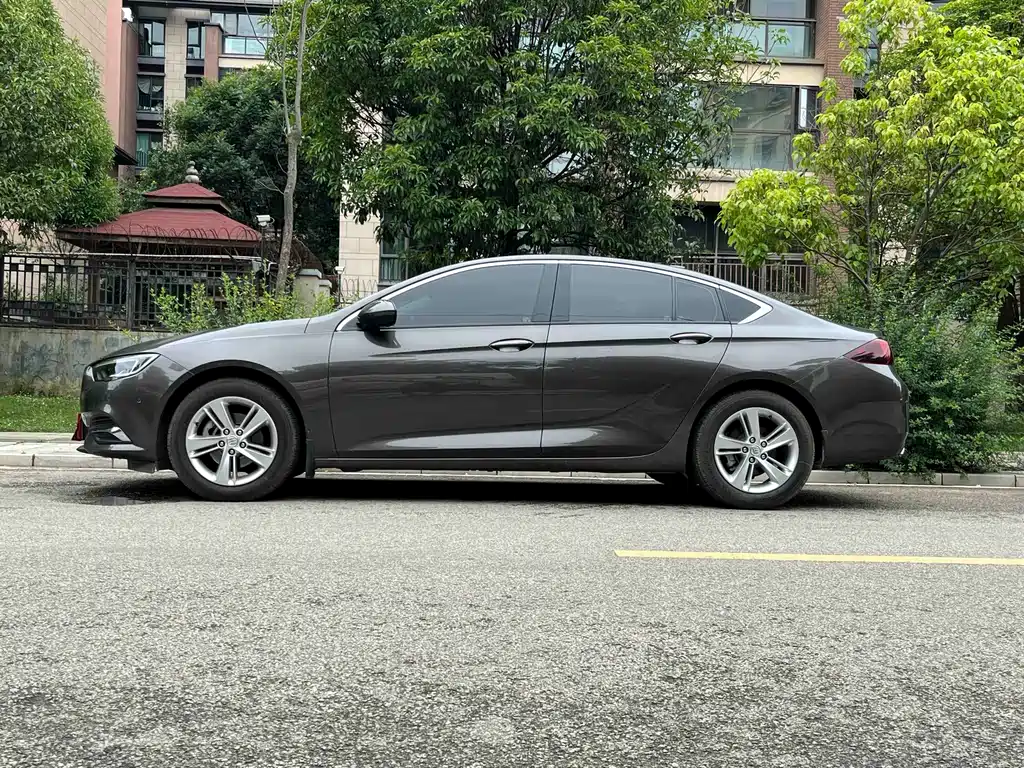 Regal 20 T Luxury CN-V