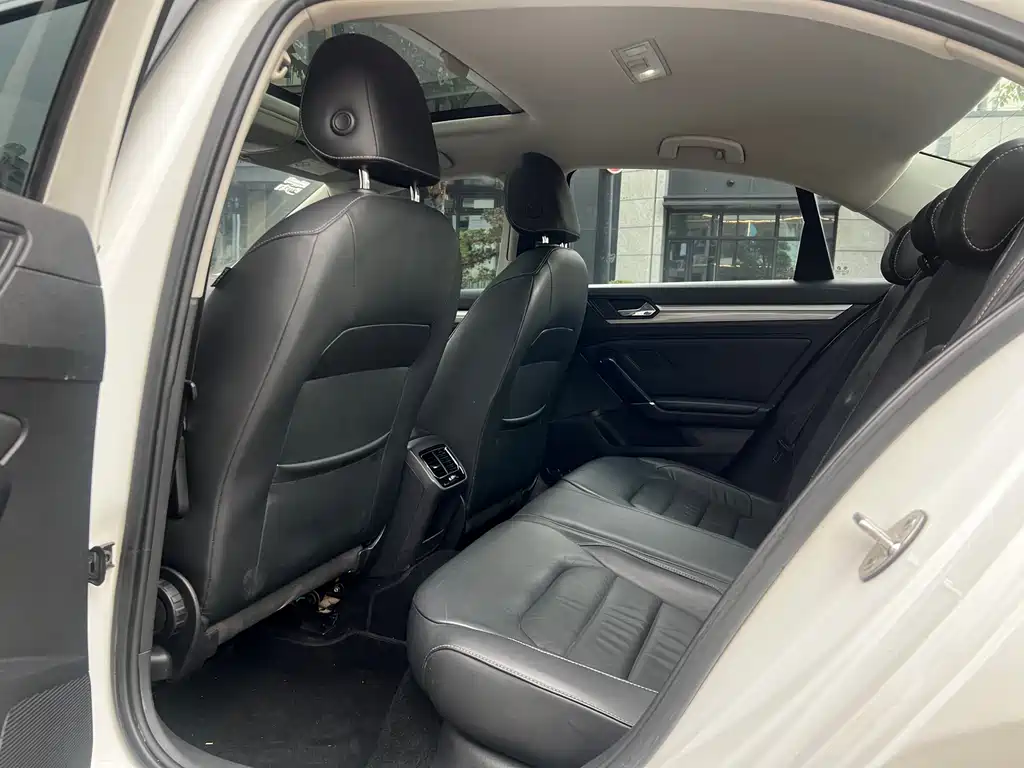 Lamando 280 TSI DSG Comfort