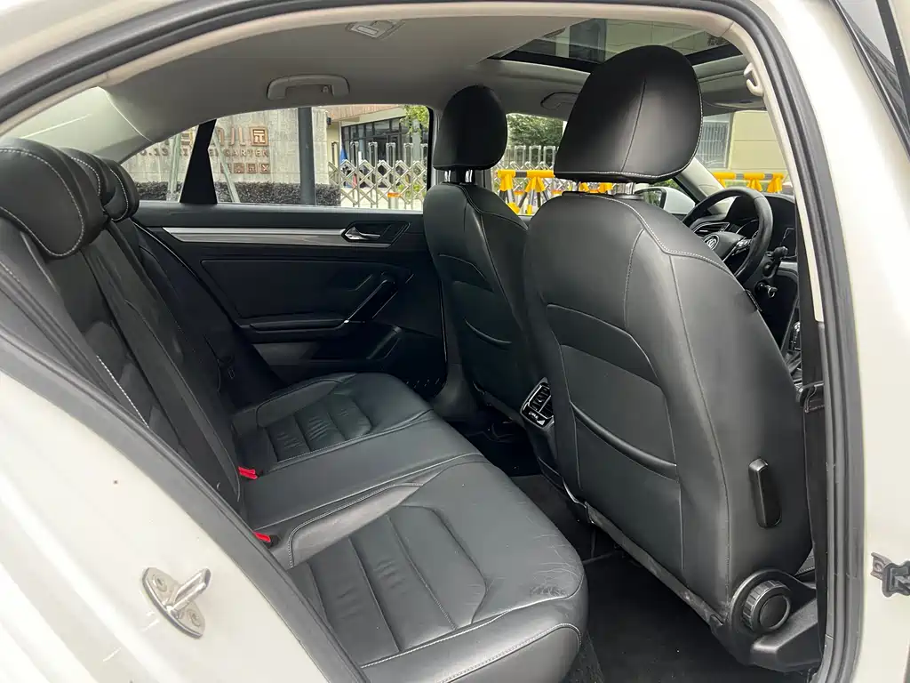 Lamando 280 TSI DSG Comfort