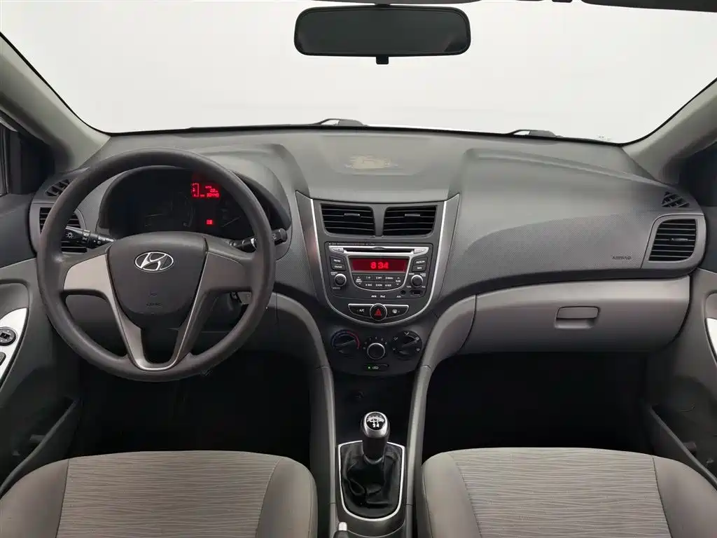 Accent 1.4 L Manual Intelligent GLS