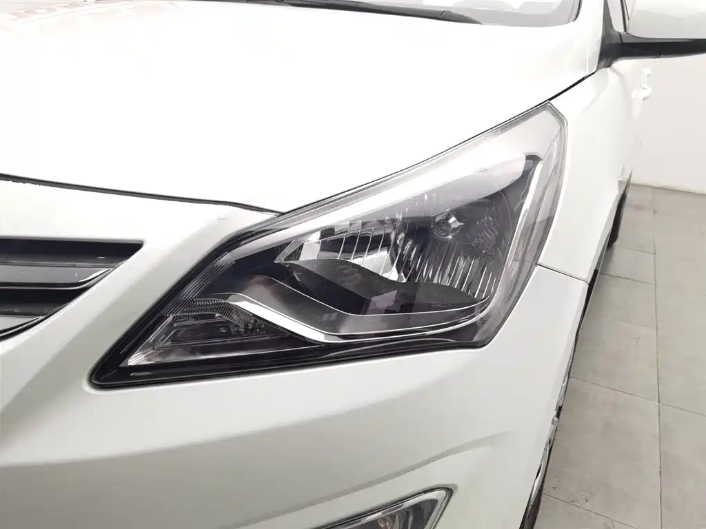 Accent 1.4 L Manual Intelligent GLS