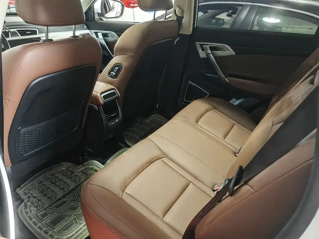 Boyue 1.8 TD Auto 2 WD Smart Supreme 4 G Connected
