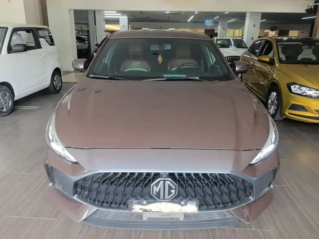 MG5 180 DVVT CVT Youth Luxury