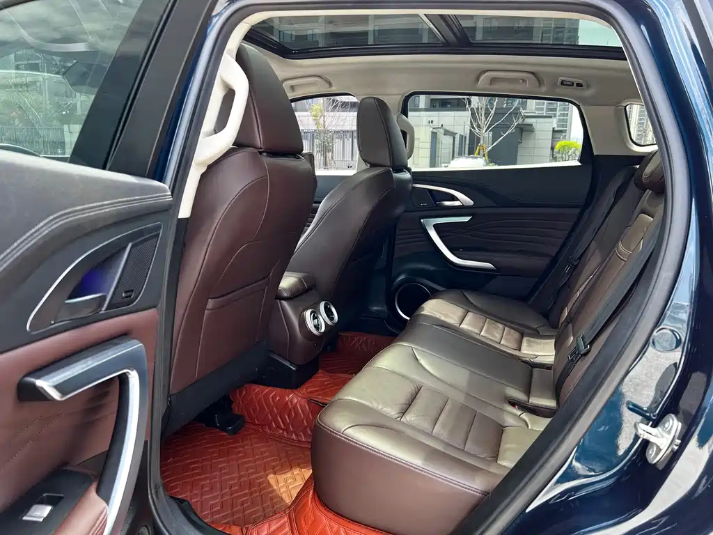 WEY VV7 NEV PHEV 2.0 T Flagship