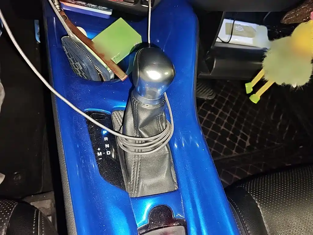 Toyota C-HR 2.0 L Leading CN-VI