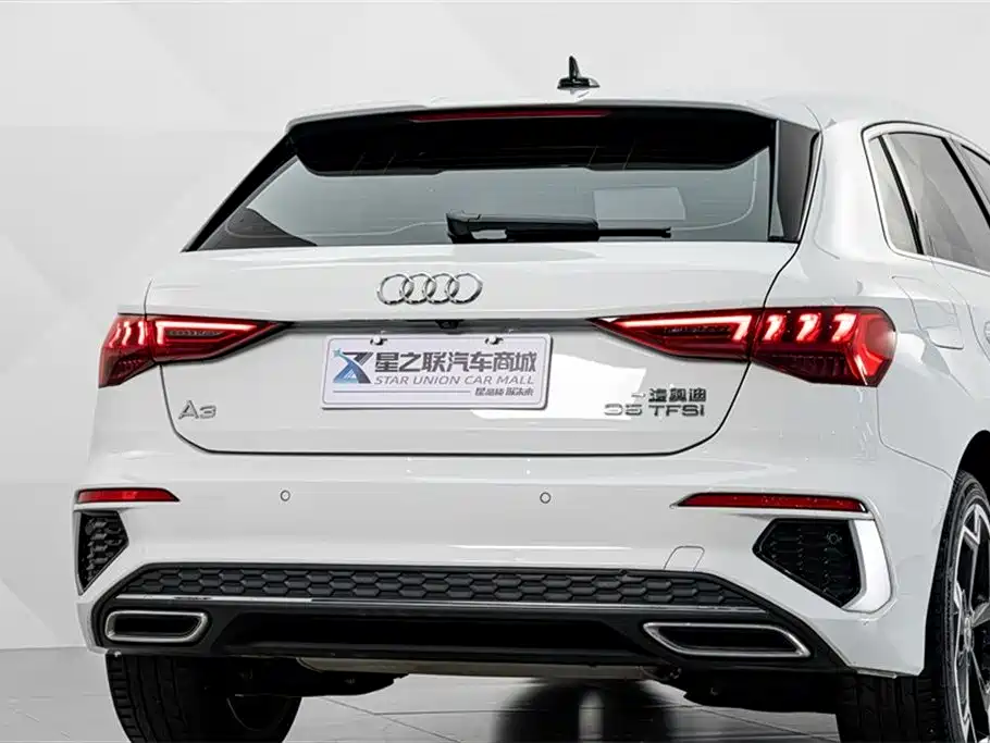 Audi A3 Sportback 35 TFSI Luxury Sport
