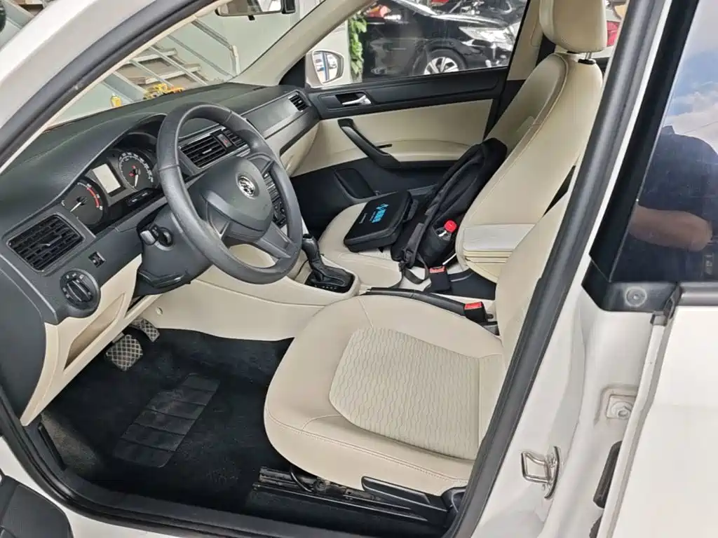 Rapid 1.6 L Auto Creation