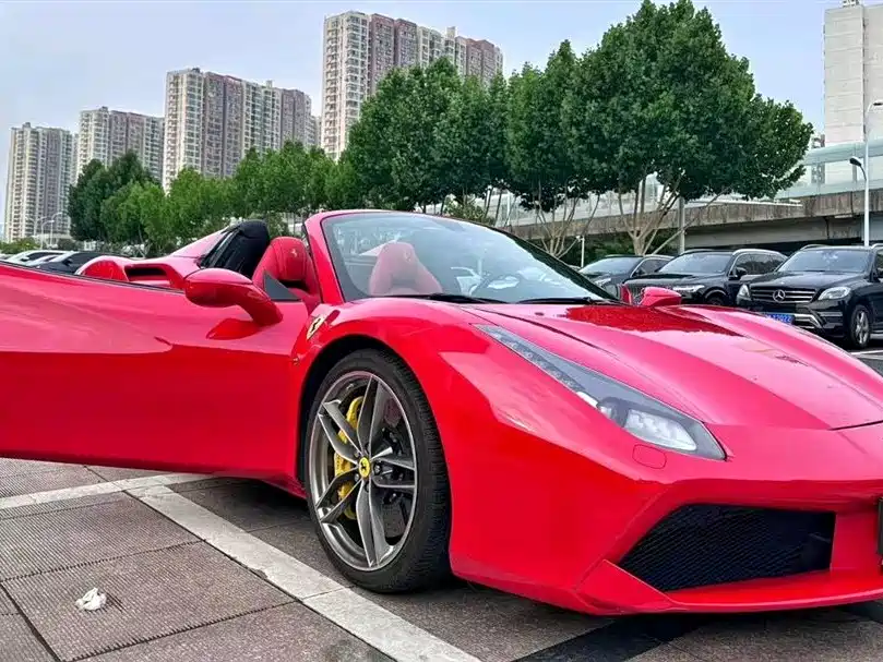 Ferrari 488 488 Spider