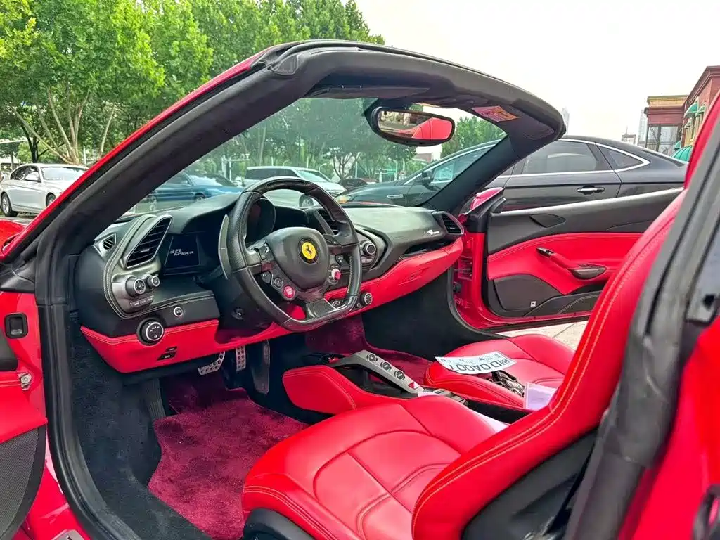 Ferrari 488 488 Spider