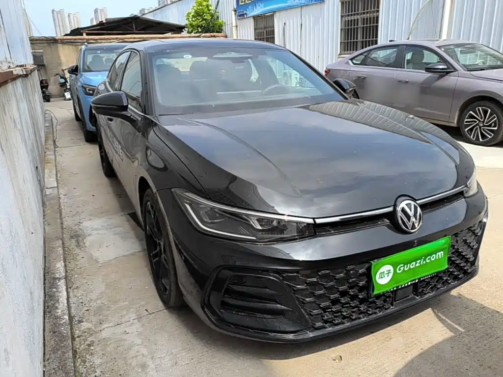 Passat 帕萨特 2026款 Pro 380 TSI 星空龙尊版