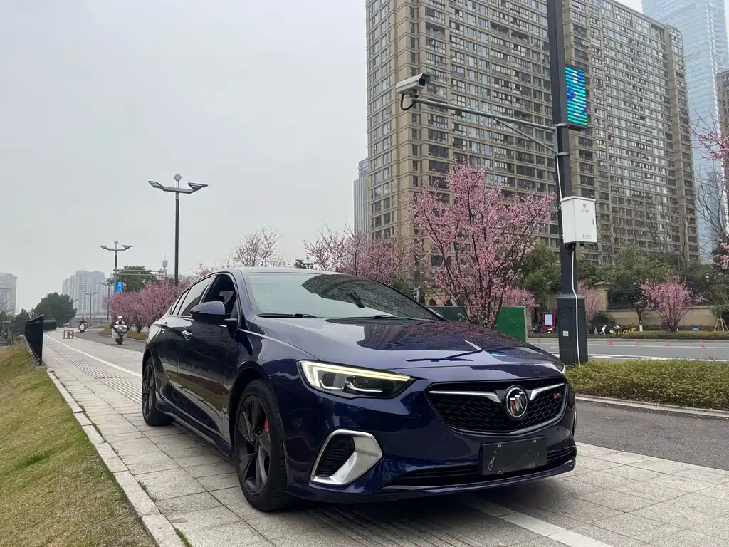 Regal GS 28 T Distinguished