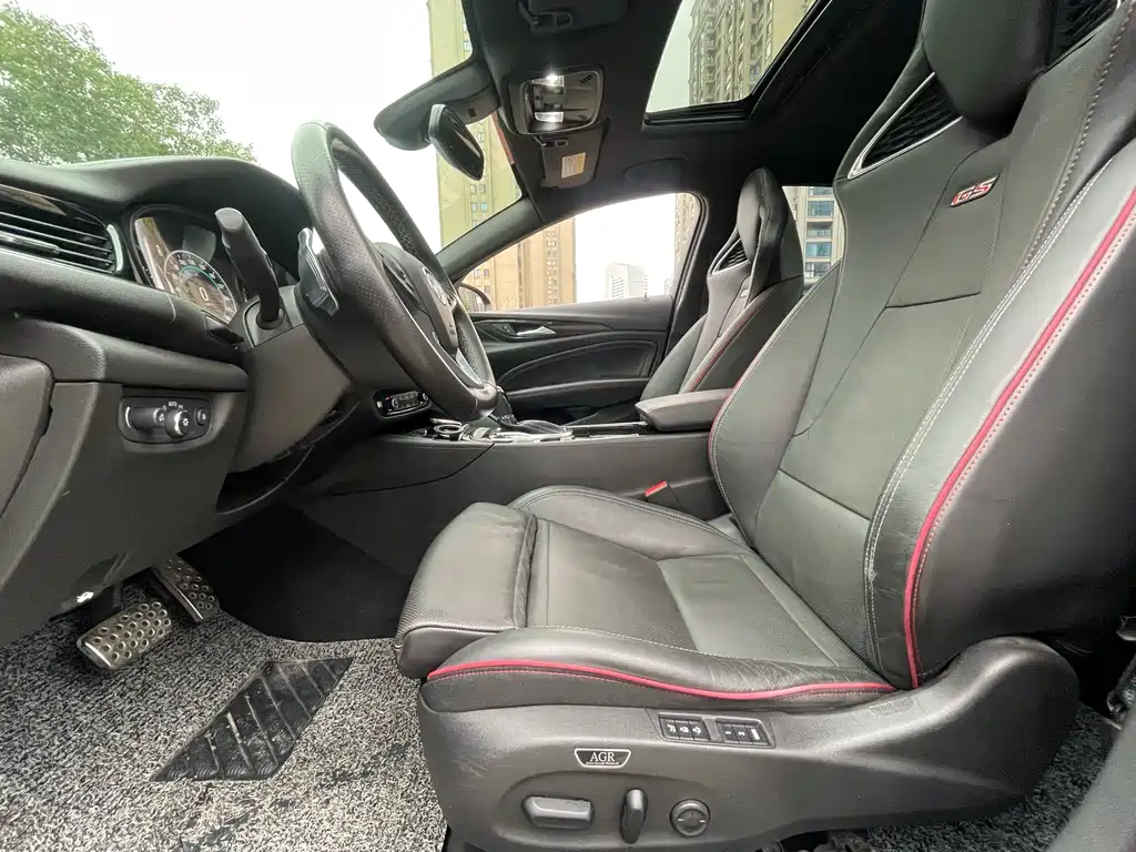 Regal GS 28 T Distinguished