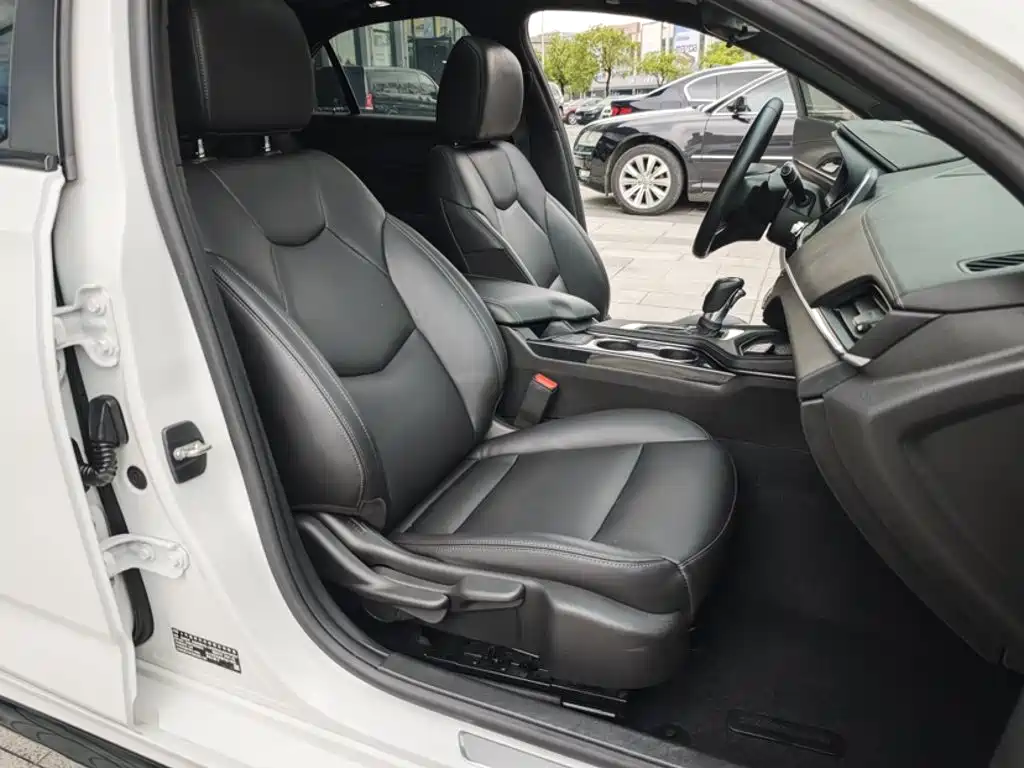 Cadillac CT4 28 T Style