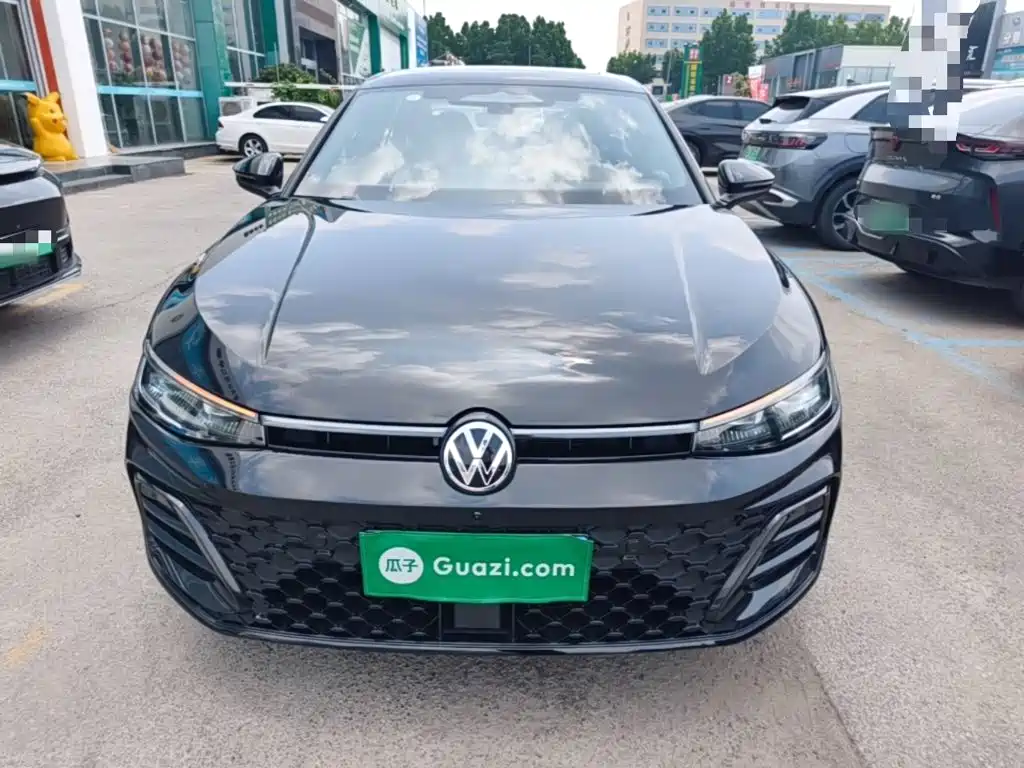 Passat 帕萨特 2026款 Pro 380 TSI 星空龙尊版