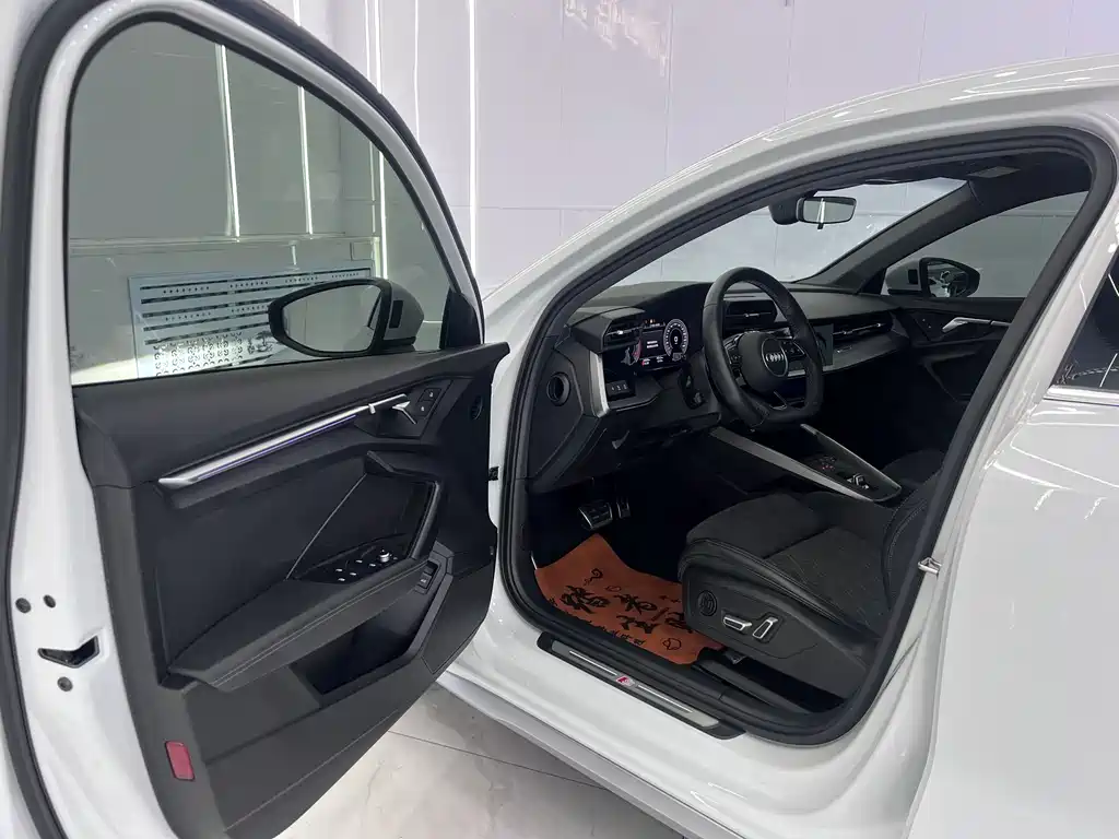 Audi A3 A3 L Limousine 35 TFSI Luxury Sport
