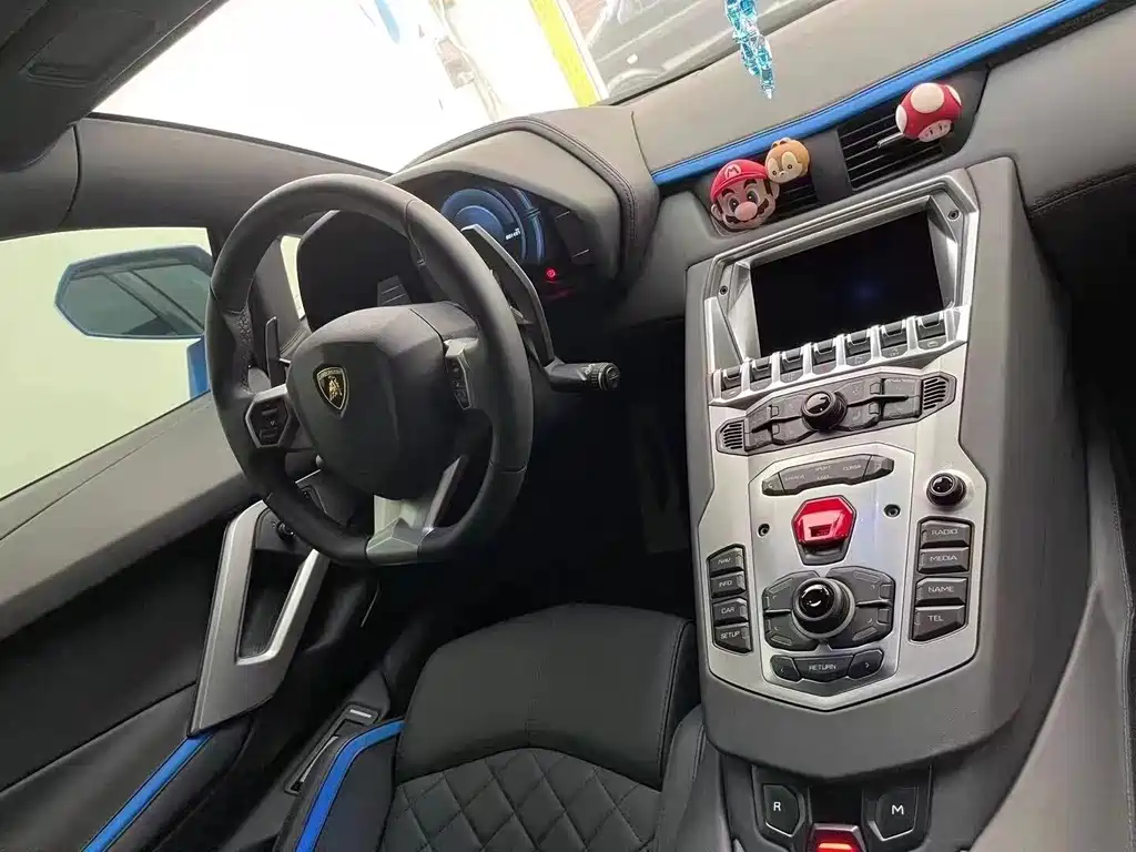 Aventador Aventador S