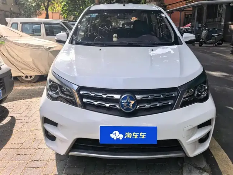 Venucia M50 V 启辰M50 V 2017款 1.5 L XL 手动舒适版