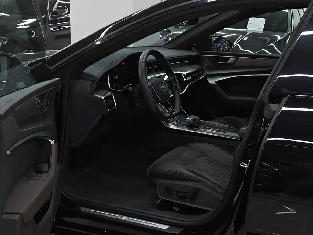 Audi A7 L 45 TFSI quattro S-line Knight