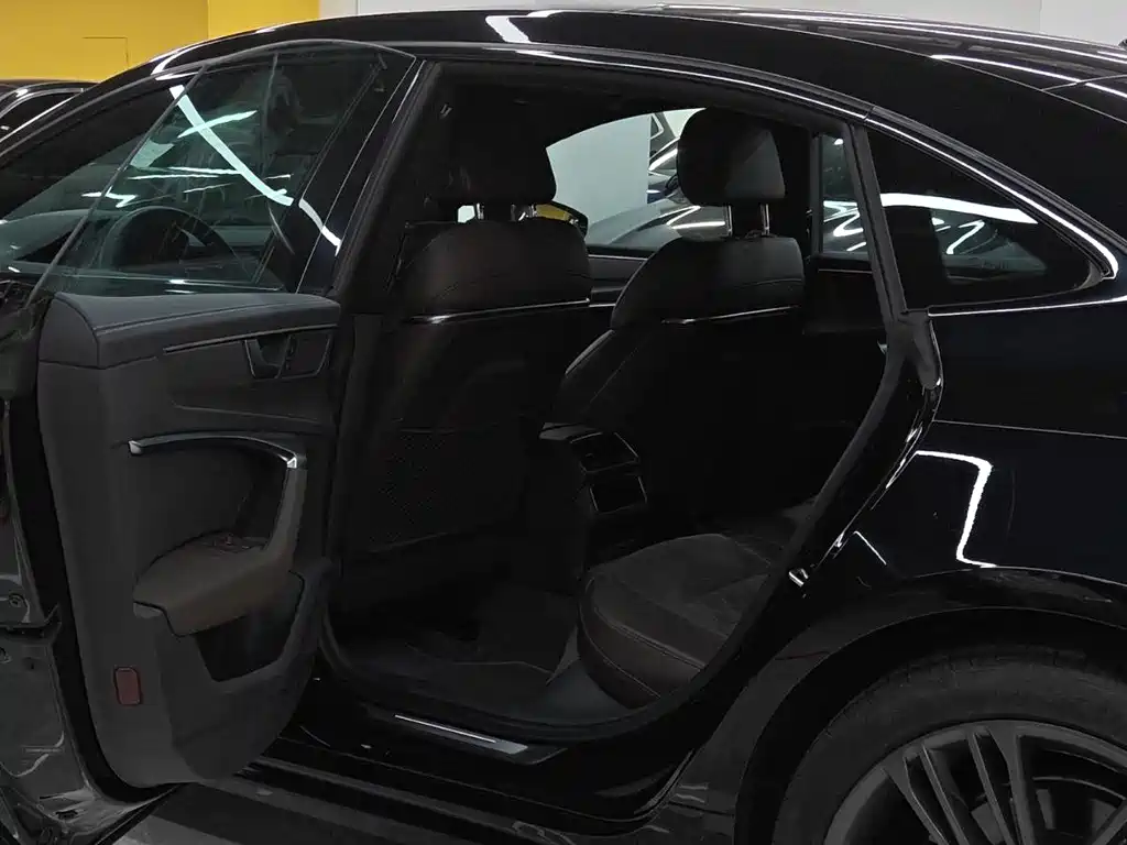Audi A7 L 45 TFSI quattro S-line Knight