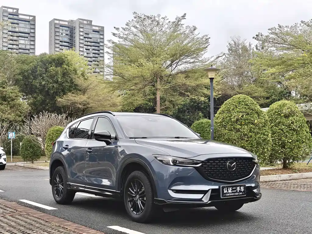 Mazda CX-5 2.0 L Auto 2 WD Black Knight