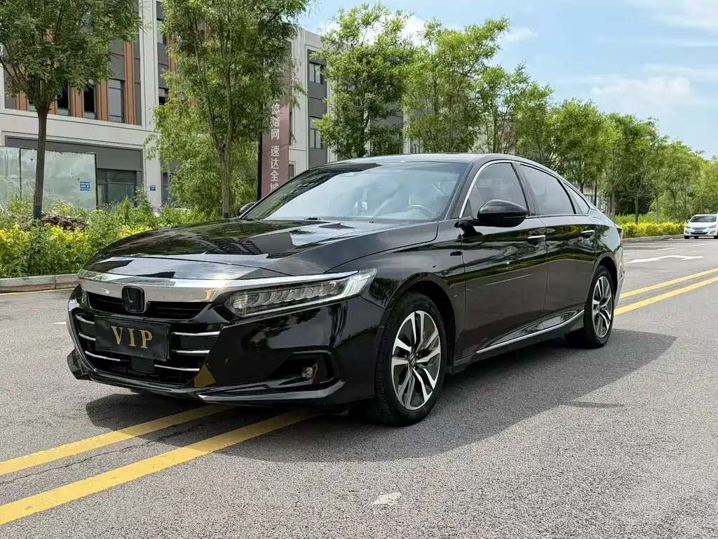 Accord Sharp· Hybrid 2.0 L Sharp Leading