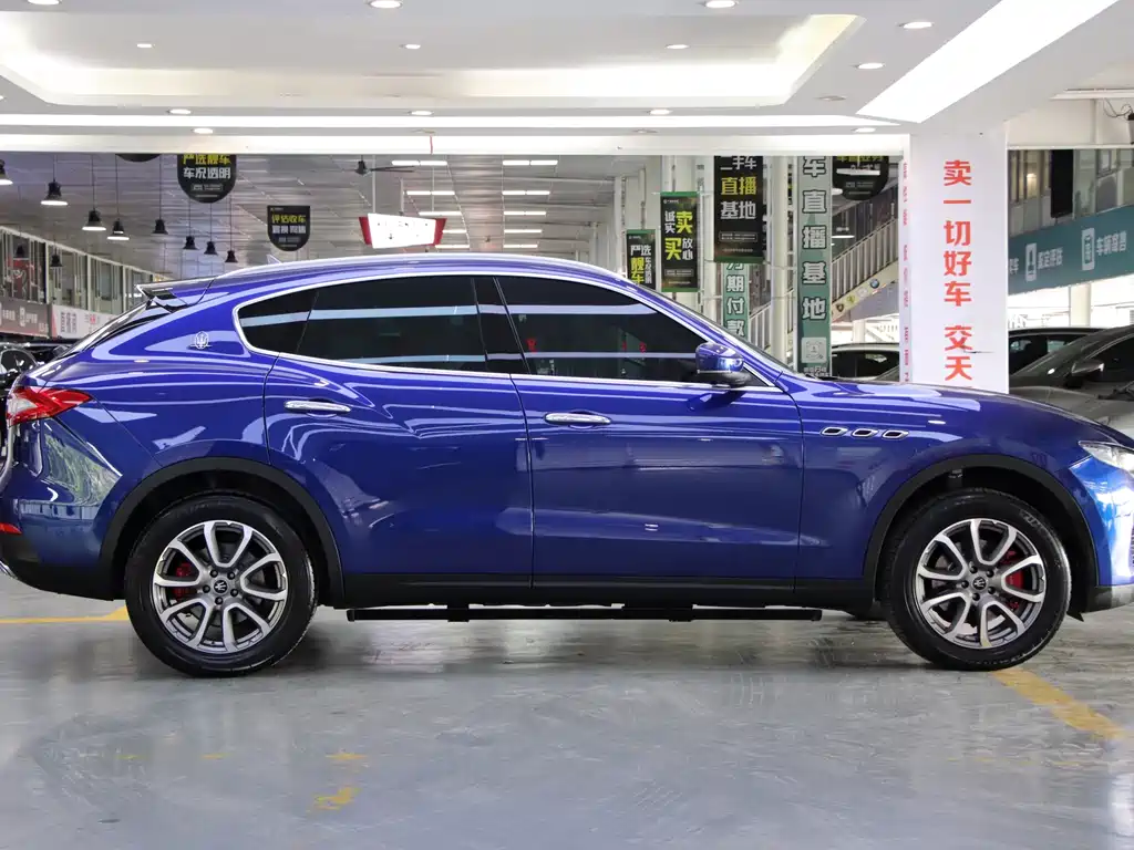Levante 3.0 T Standard CN-VI