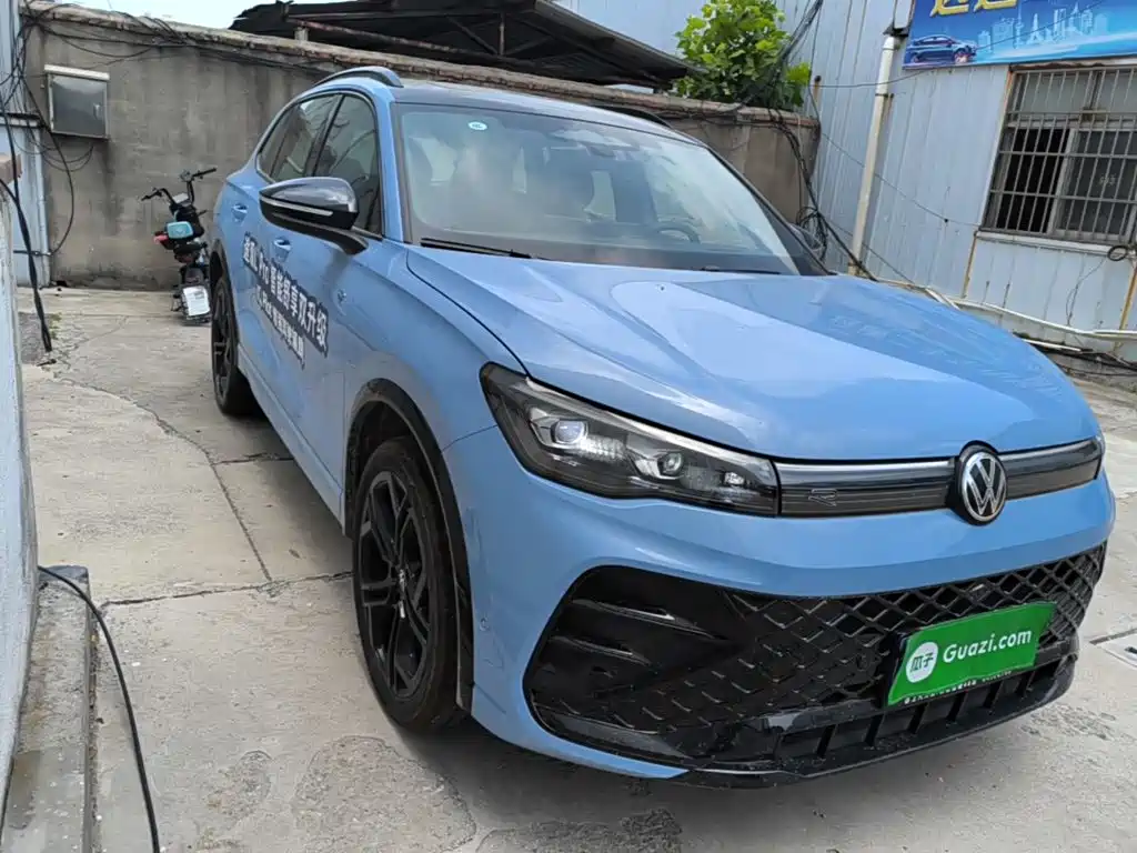 Tiguan L PRO 380 TSI 4 WD R-Line Smart Supreme