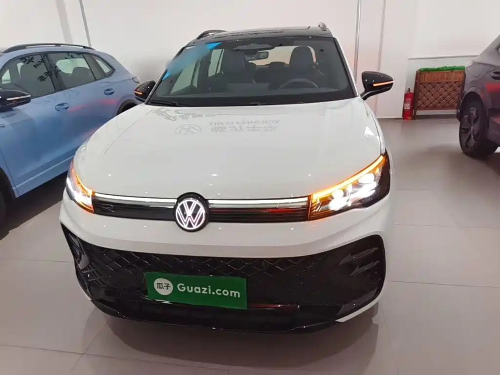 Tiguan L PRO 380 TSI 4 WD R-Line Smart Supreme