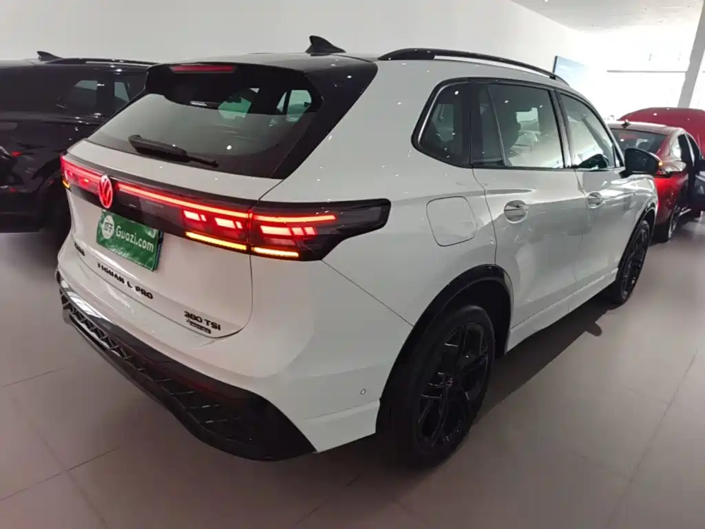 Tiguan L PRO 380 TSI 4 WD R-Line Smart Supreme
