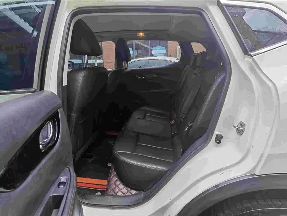 Qashqai Classic 2.0 L CVT XV+ Leading