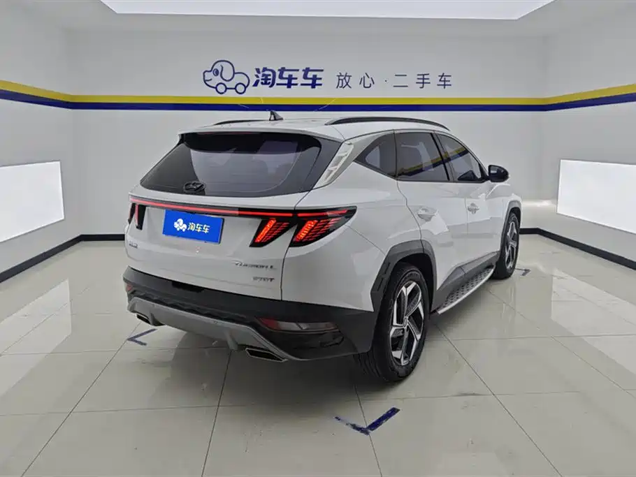 Tucson Tucson L 1.5 T Auto 2 WD LUX Distinguished