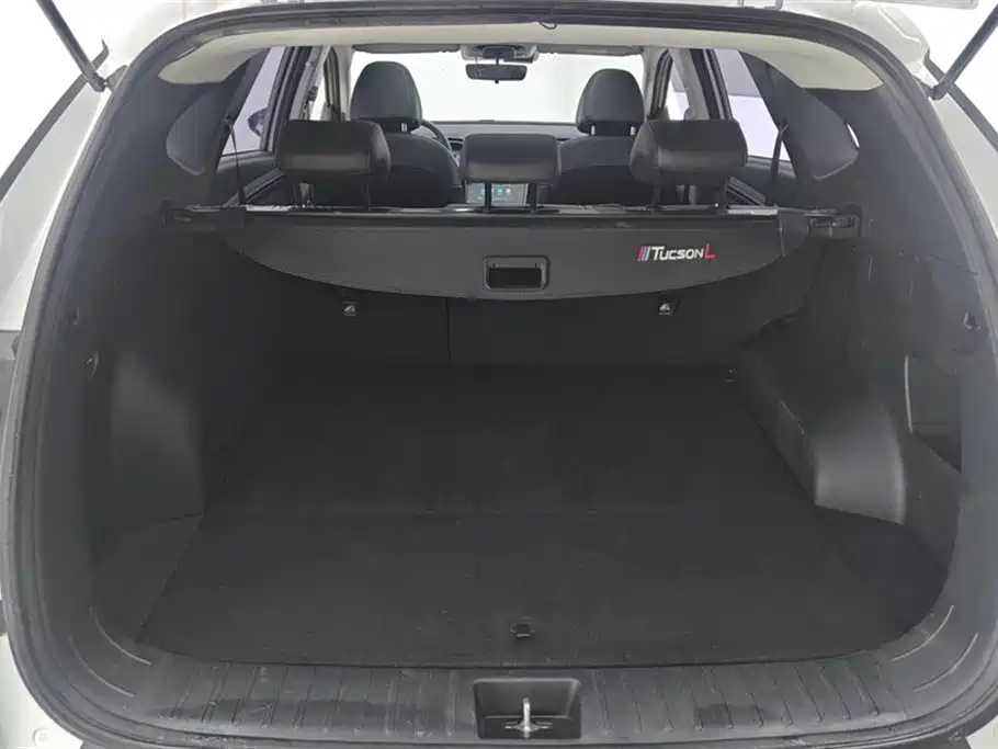 Tucson Tucson L 1.5 T Auto 2 WD LUX Distinguished