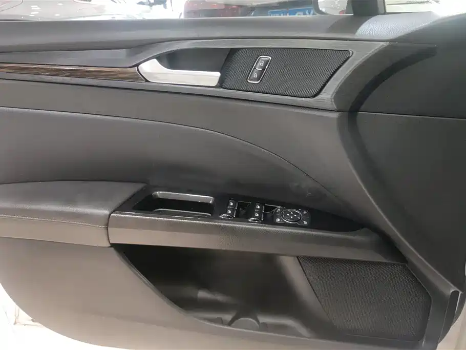 Mondeo 2.0 L GTDi200 Fashion
