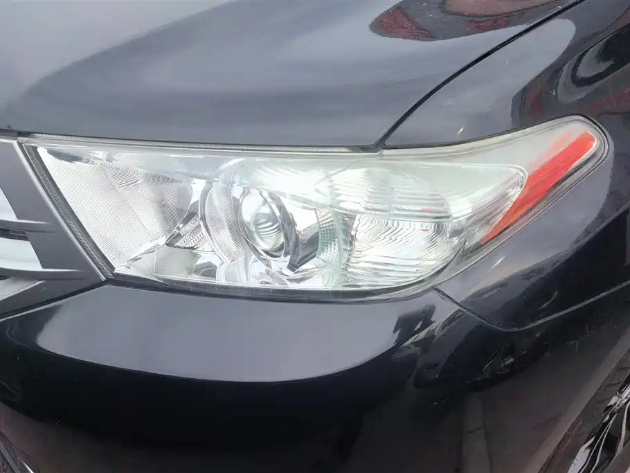 Highlander 2.7 L 2 WD 5-seat Elite