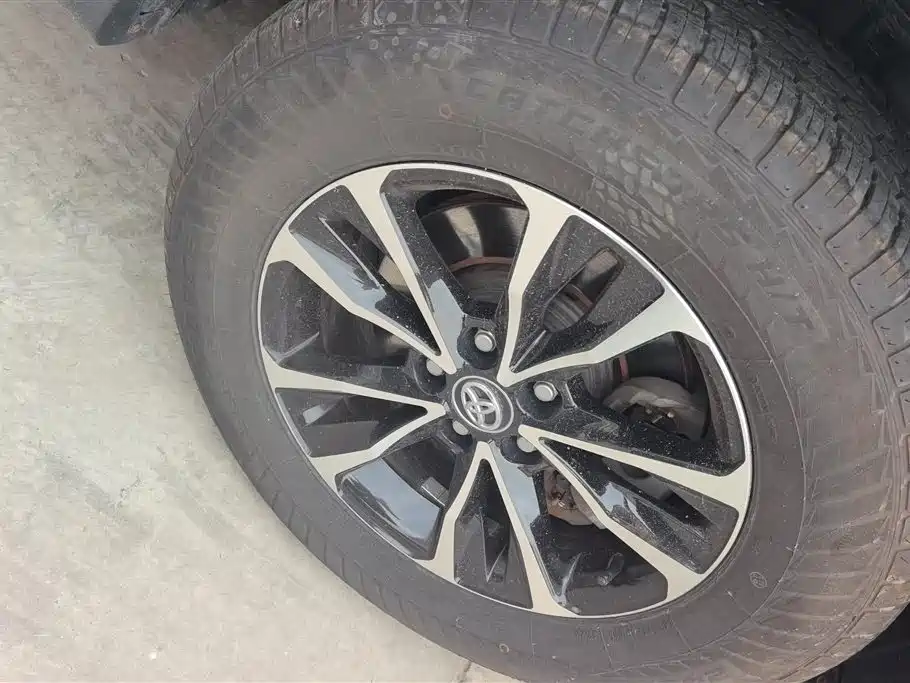 Highlander 2.7 L 2 WD 5-seat Elite