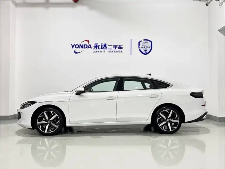 Volkswagen Lamando Lamando L 280 TSI DSG Spicy Cool