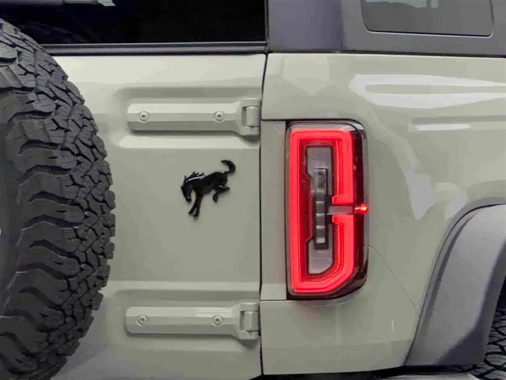 Ford Bronco 2.3 T Long Beach