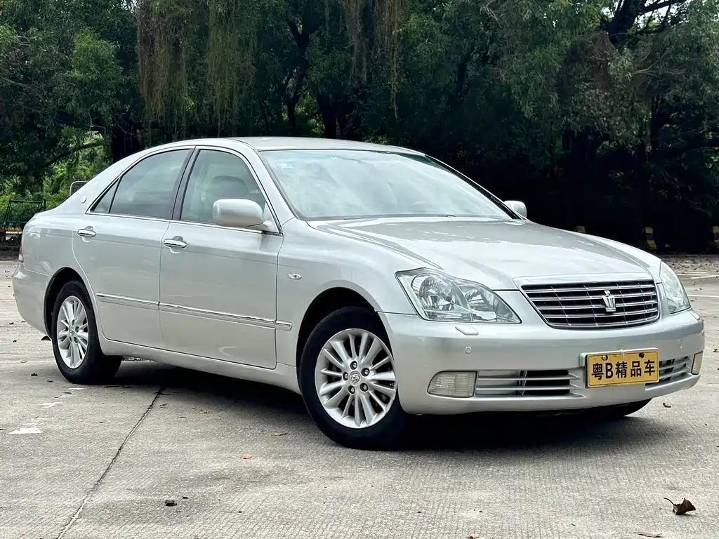 Crown 3.0 L Royal