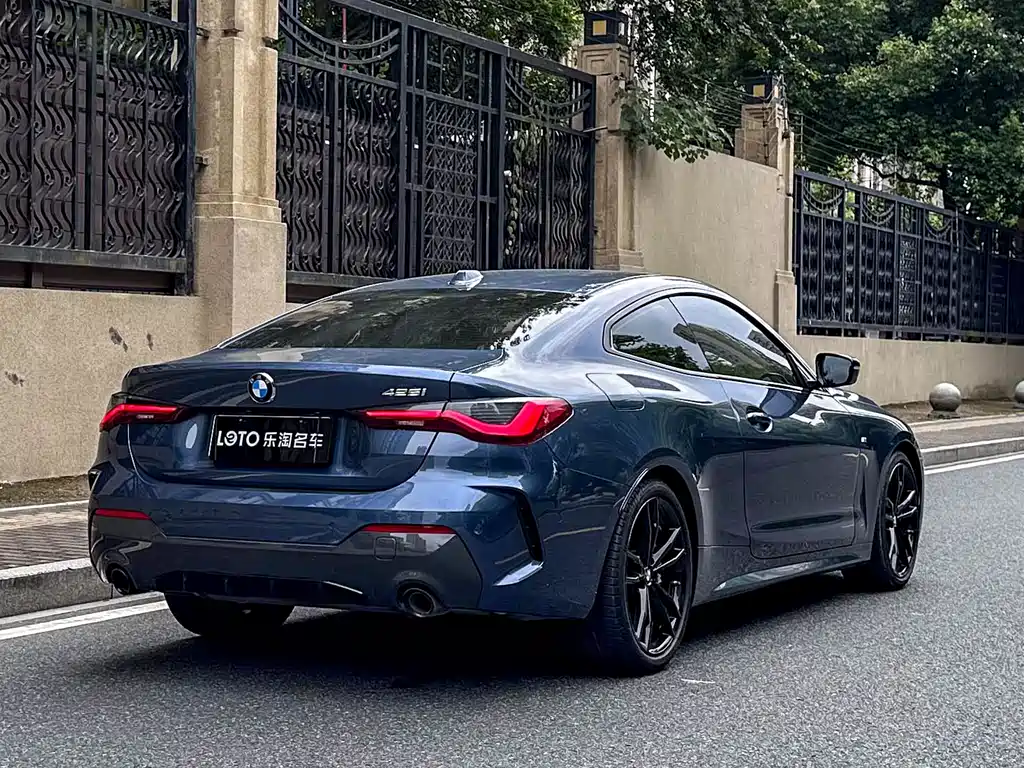 BMW 4 Series 425 i M Sport Night Package
