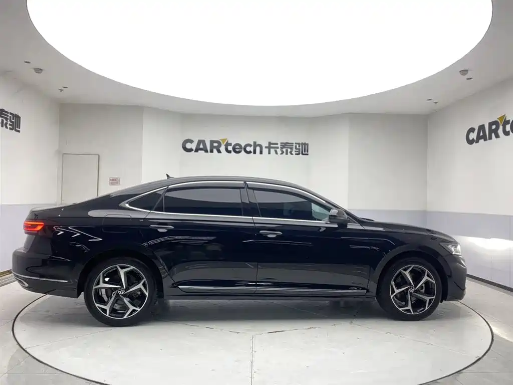 Passat 330 TSI Starry Sky Elite