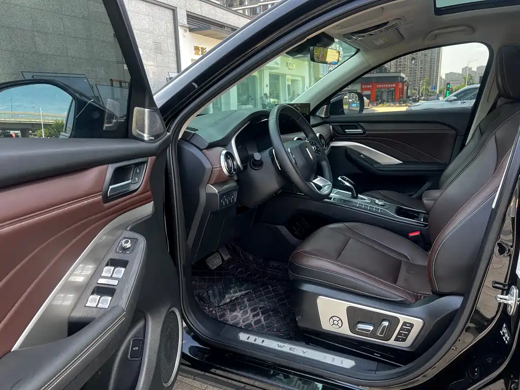 WEY VV6 2.0 T 2 WD Smart Enjoyment +